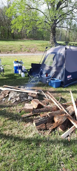 Riverview Park Campground Picture 4