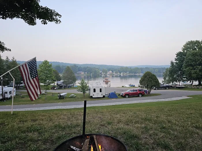 Thurston Park and Campground Picture 4