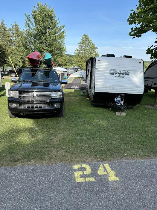 Thurston Park and Campground Picture 8