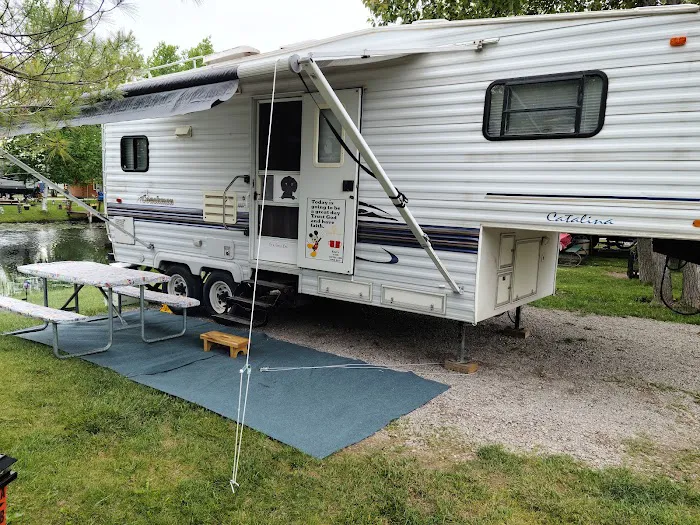Camper's Cove RV Park & Canoe Livery Picture 2