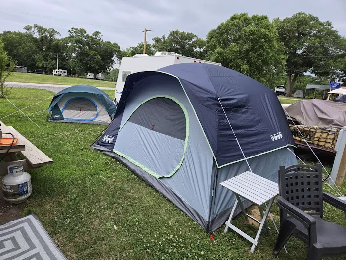 Pine grove campground Picture 3