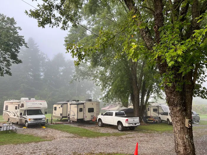 Skeenah Campground Picture 4