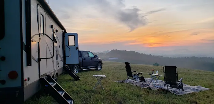 Eads Bluff Overlook Campground Picture 4