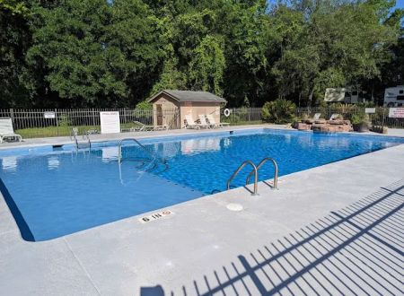 Spacious Skies Campgrounds - Savannah Oaks