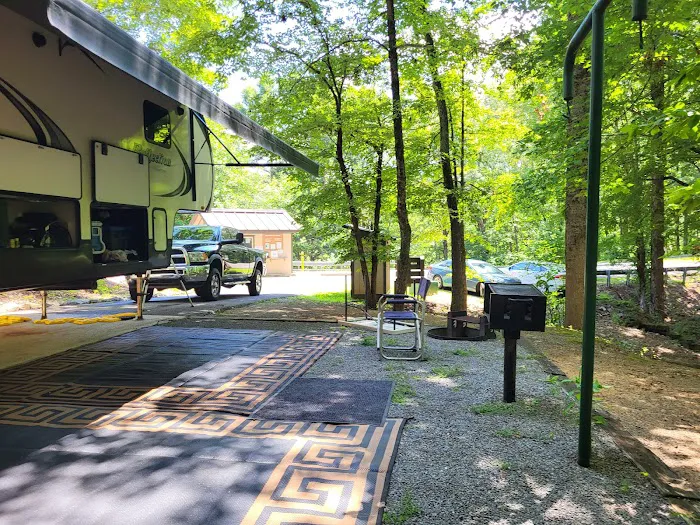 Woodring Campground Carters Lake Picture 10
