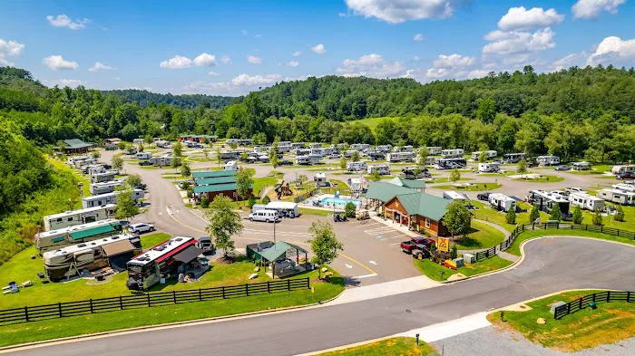 Blue Ridge / Toccoa River KOA Holiday Picture 2