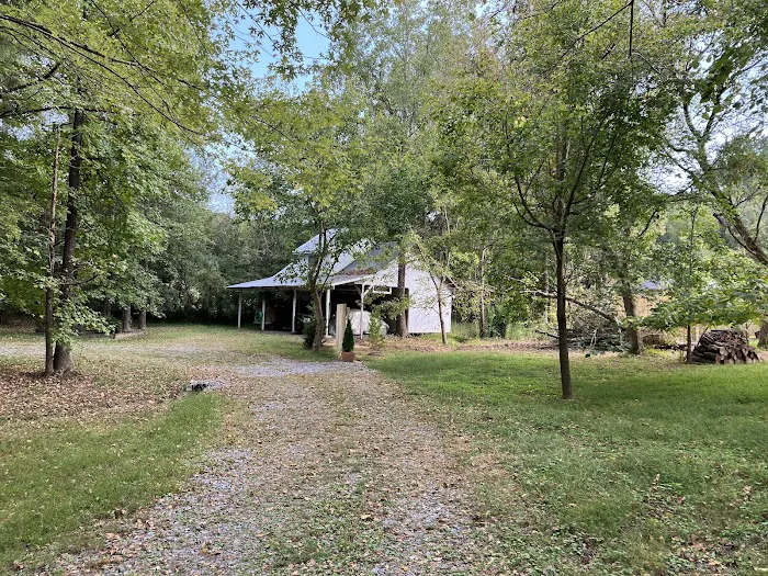 tiny HOUSE CAMPGROUND Picture 2