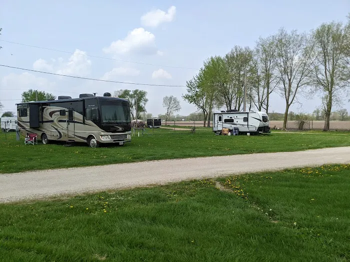 Sandwich Fairgrounds RV Campground Picture 10