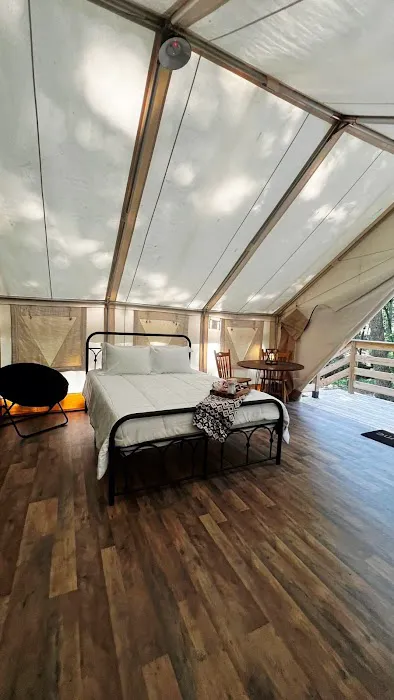 Shawnee Hills Rentals LLC Creekside Safari Canvas Picture 6