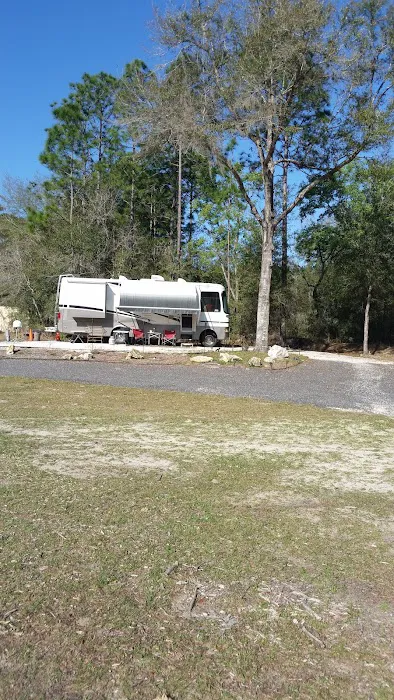SMALL TOWN RANCH Picture 3