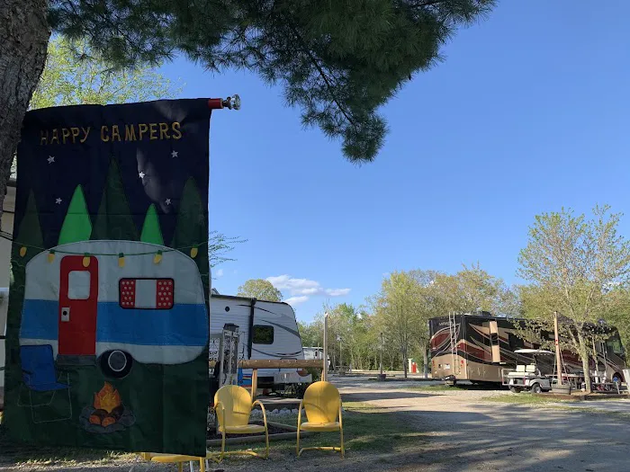 Green Tree RV Park Picture 4