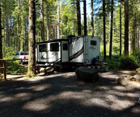 Middle Waddell Campground