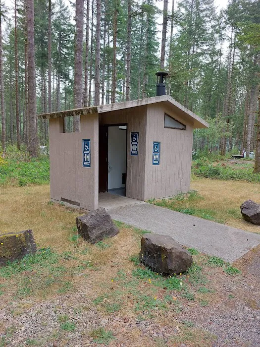 Middle Waddell Campground Picture 3