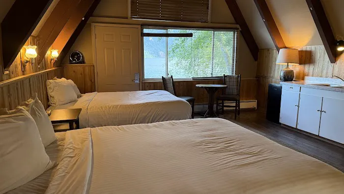 Log Cabin Resort-Campground Picture 1