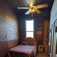1899 Historic Landmark and Camping ico