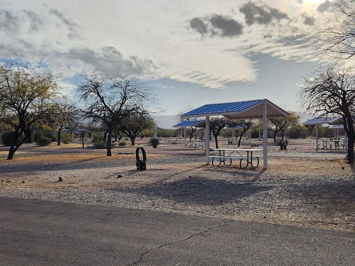 Schoolhouse Campground Picture 10