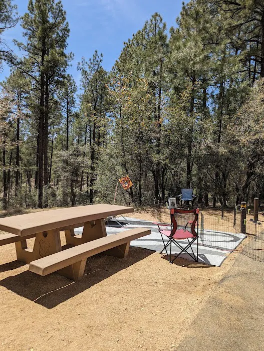 Hilltop Campground Picture 3