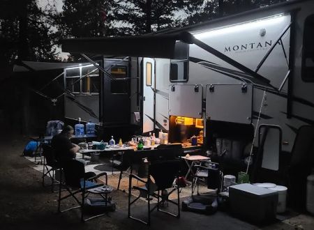 Horseshoe Cienega Lake Campground