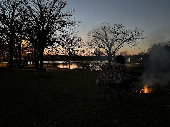 City Lake Camper and RV Camp Picture 4