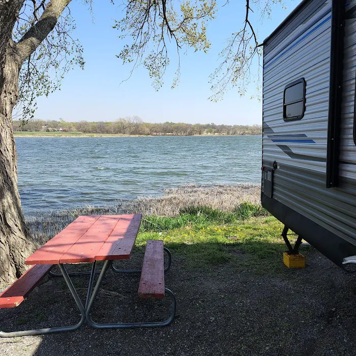 Lake Miola Campgrounds Picture 2
