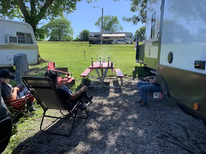 Lake Miola Campgrounds Picture 6