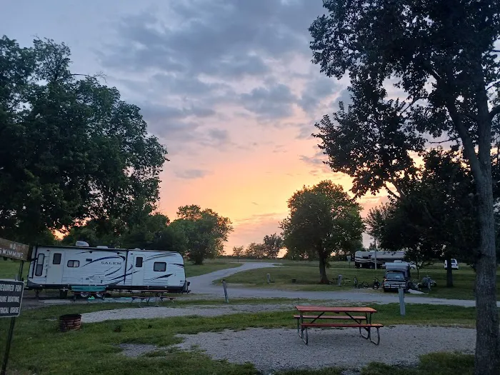 Lake Miola Campgrounds Picture 7
