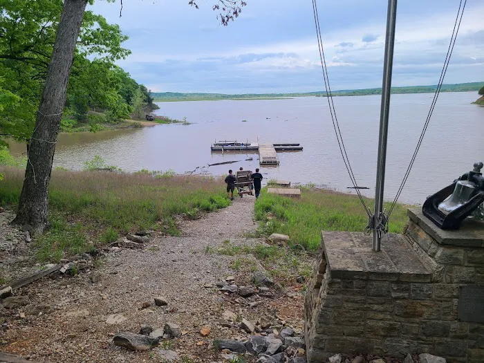 Lakefront Picture 5