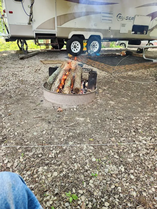 Osage Bluff Campground Picture 5