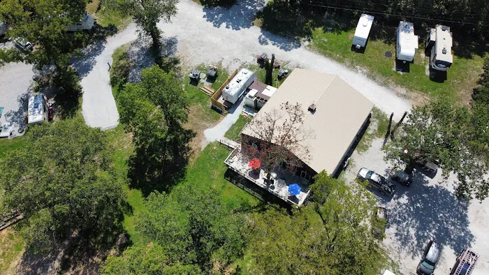Benton Ridge RV Park Picture 9