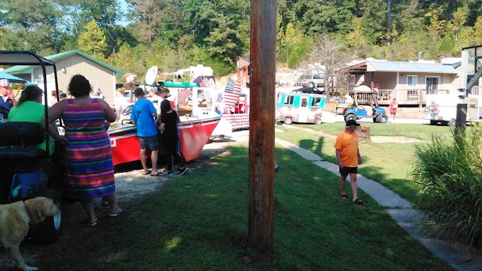 Shorewood Landing on Lake Ozark Picture 5