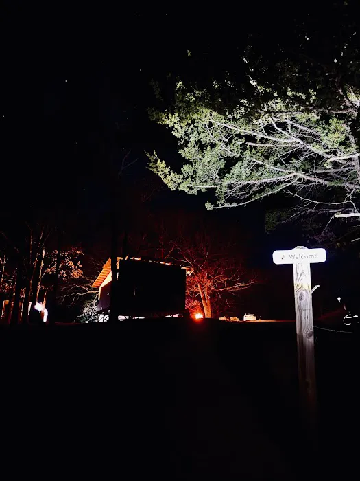 Riverbend Campground and RV Park Picture 6
