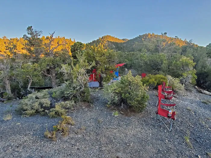 Mack's Canyon open campground Picture 9
