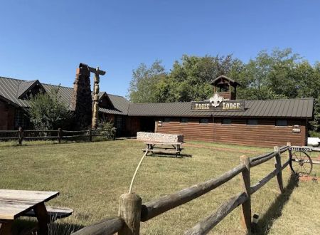 Eagle Lodge