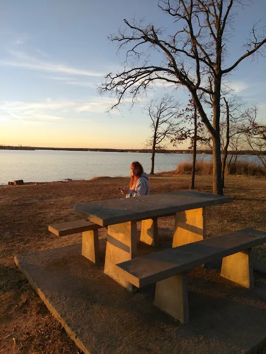 Isaac Waltons Park Picture 4
