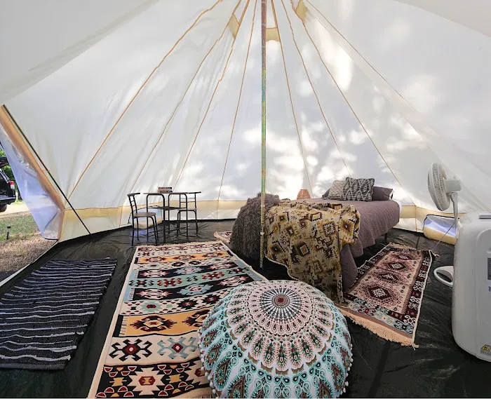 The Sycamore Glampground Picture 4