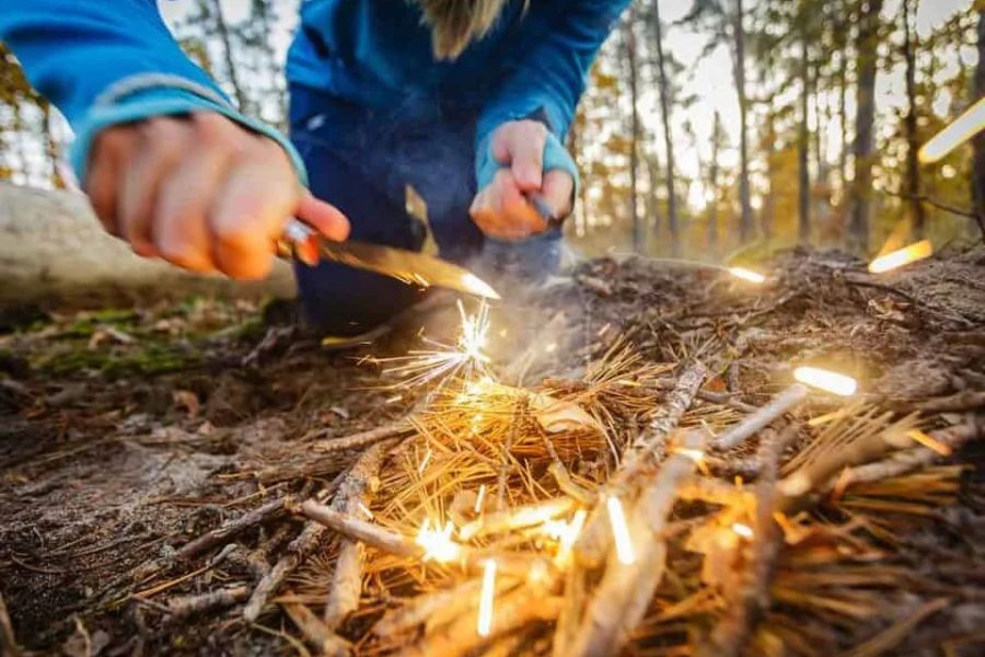 How to Build a Campfire Without Matches or Lighter: Primitive Methods Explained