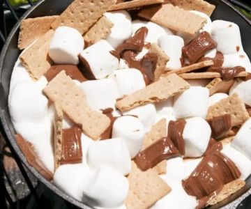 How to Make Campfire S’mores Variations That Everyone Will Love