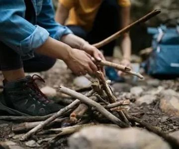 How to Handle Campfire Emergencies Safely and Smartly