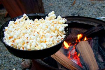 How to Make Campfire Popcorn Without a Pan