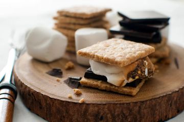 How to Make Unique Campfire S’mores with Different Chocolates and Toppings