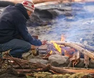 How to Use Campfire to Dry Wet Gear Safely and Effectively