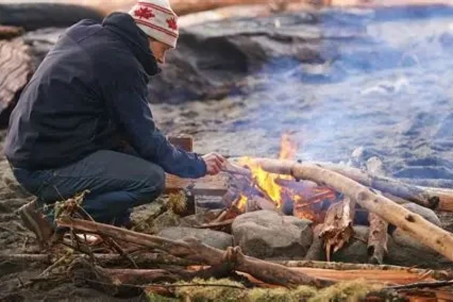 How to Use Campfire to Dry Wet Gear Safely and Effectively