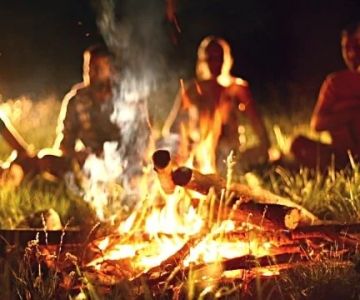 Best Campfire Songs for Solo Camping Experiences
