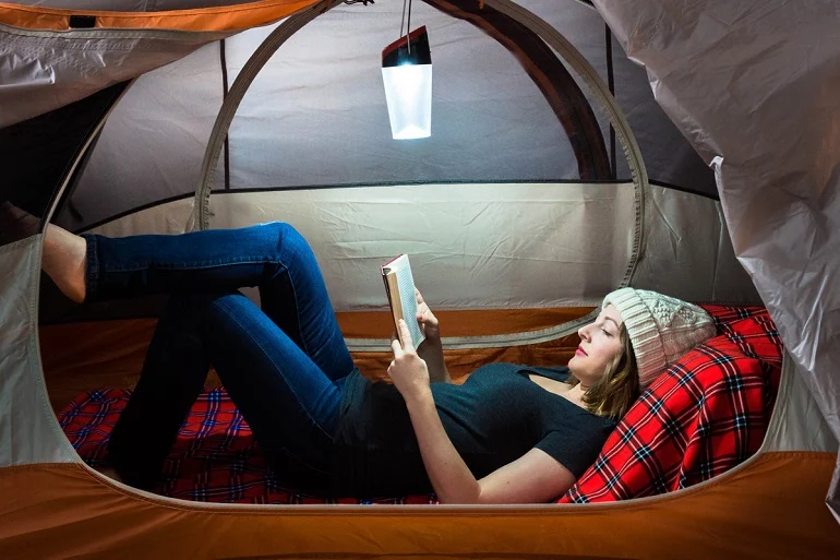 How to Use Campfire Light for Reading Outdoors
