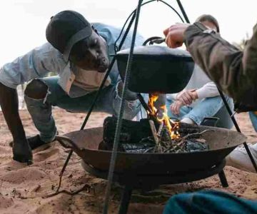 How to Build a Campfire in Dry Grasslands Safely and Responsibly