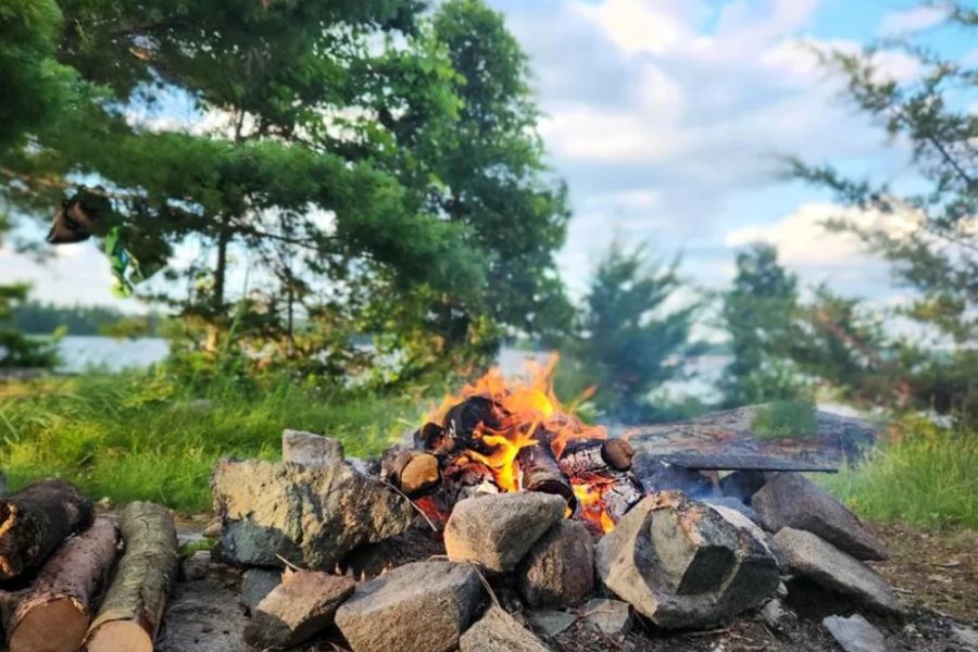 How to Build a Campfire on a Hilltop or Ridge