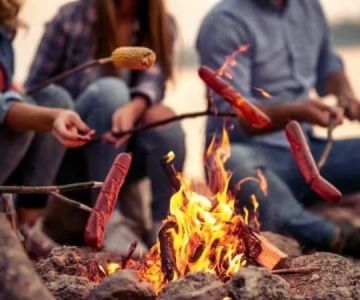 How to Cook Burgers and Hot Dogs Over a Campfire
