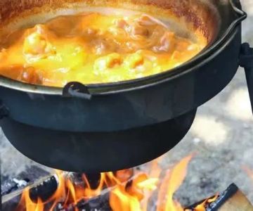 How to Cook Stew Over a Campfire the Right Way