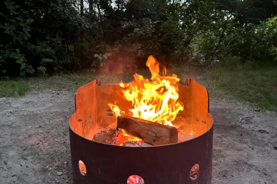 How to Build a Campfire in Wet or Humid Conditions