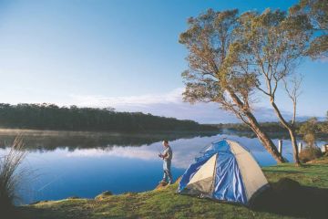 Tips for Camping Near Lakes and Rivers